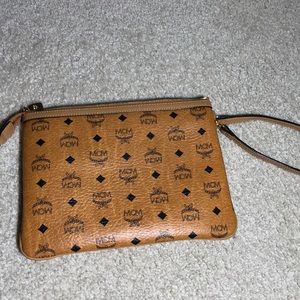 Mcm pouch